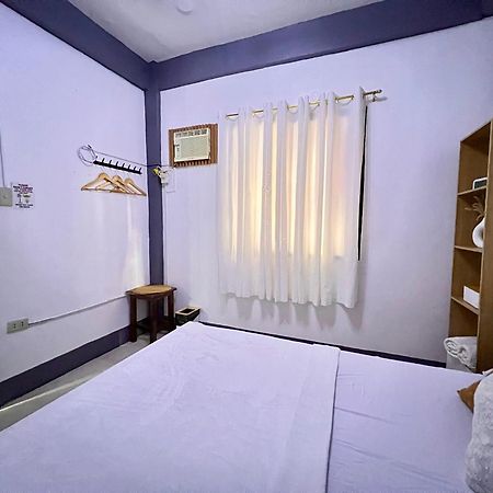 Eighty8 Tourist Inn Coron Esterno foto