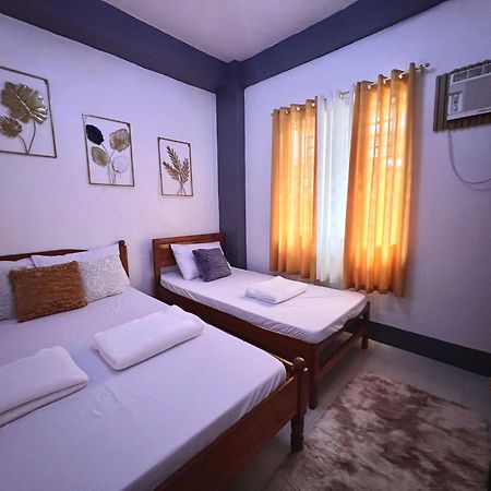 Eighty8 Tourist Inn Coron Esterno foto